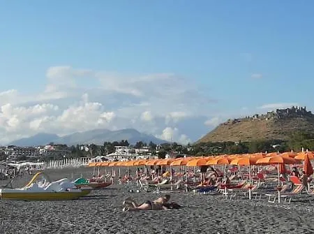 A Due Passi Dal Mare Διαμέρισμα Diamante